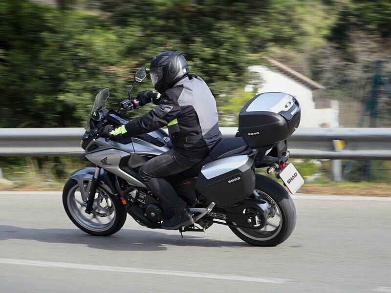 Honda NC 700/750 S/X DTC ABS / NC 750 D Integra (12-15) SHAD SH23 Koffer System 2x23 Liter inkl. Kofferträger Honda NC 700/750 S/X DTC ABS / NC 750 D Integra (12-15) SHAD SH23 Koffer System 2x23 Liter inkl. Kofferträger