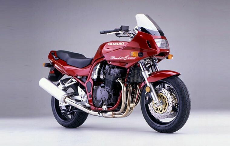 Suzuki GSF 600/1200 Bandit (00-04) SHAD Topcaseträger Suzuki GSF 600/1200 Bandit (00-04) SHAD Topcaseträger
