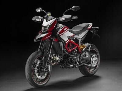 Ducati Hyperstrada 821 SP