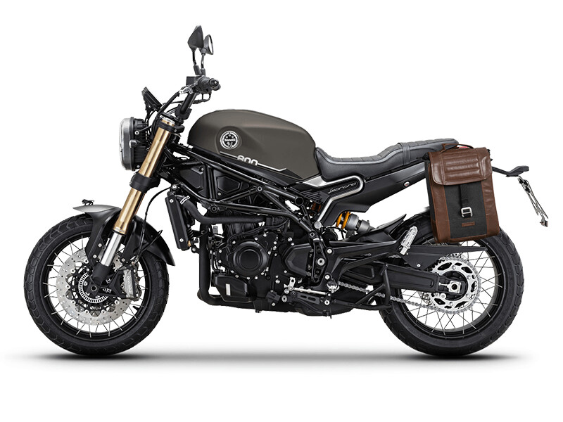 Benelli Leoncino 800 ABS / Trail ABS (22-) SHAD SR38 CAFE Satteltaschen Set 1x10L braun/schwarz links inkl. Träger Benelli Leoncino 800 ABS / Trail ABS (22-) SHAD SR38 CAFE Satteltaschen Set 1x10L braun/schwarz links inkl. Träger