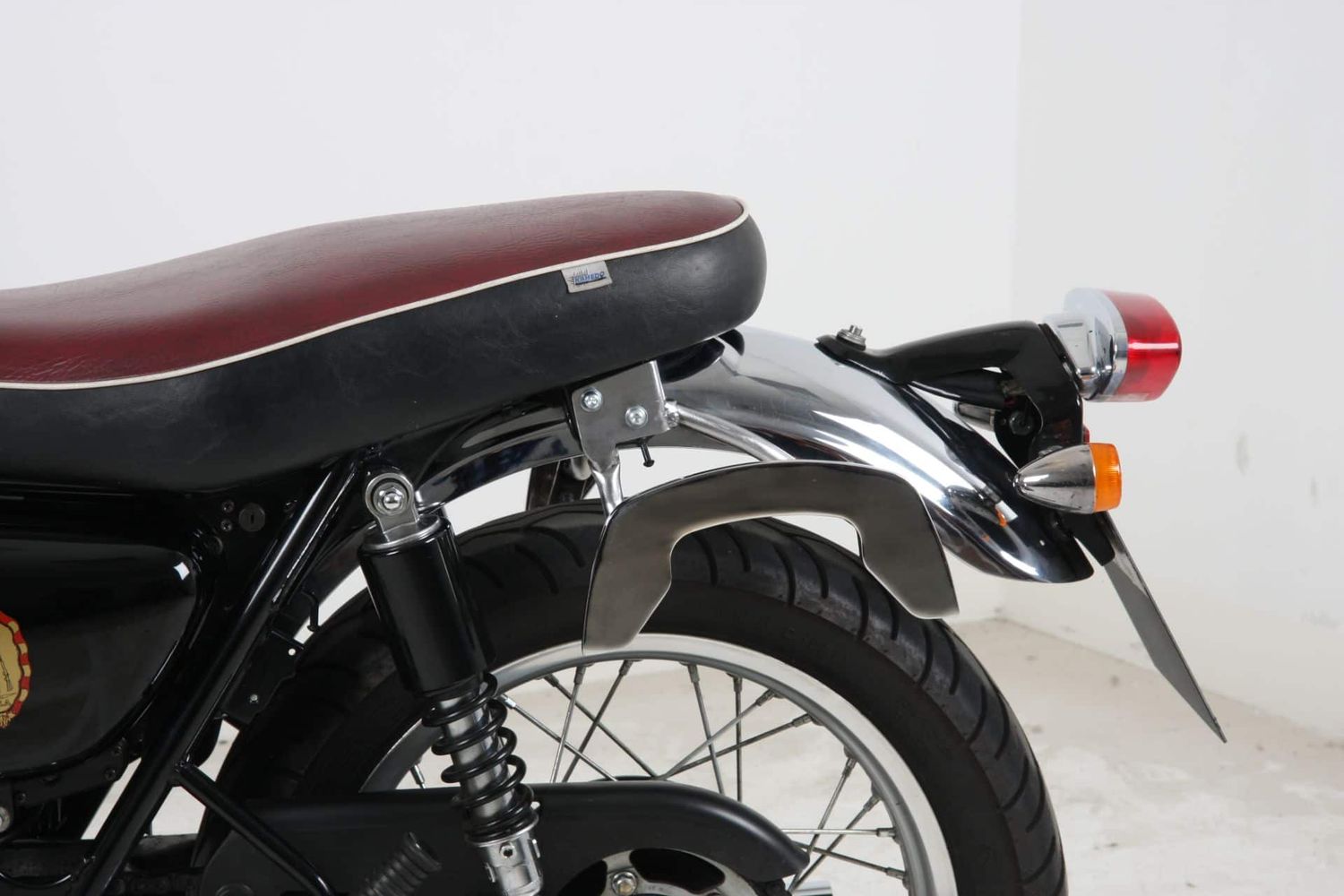 Hepco&Becker C-Bow Seitenträger schwarz für Kawasaki W 650 (1999-2006)/W 800 (2011-2016)