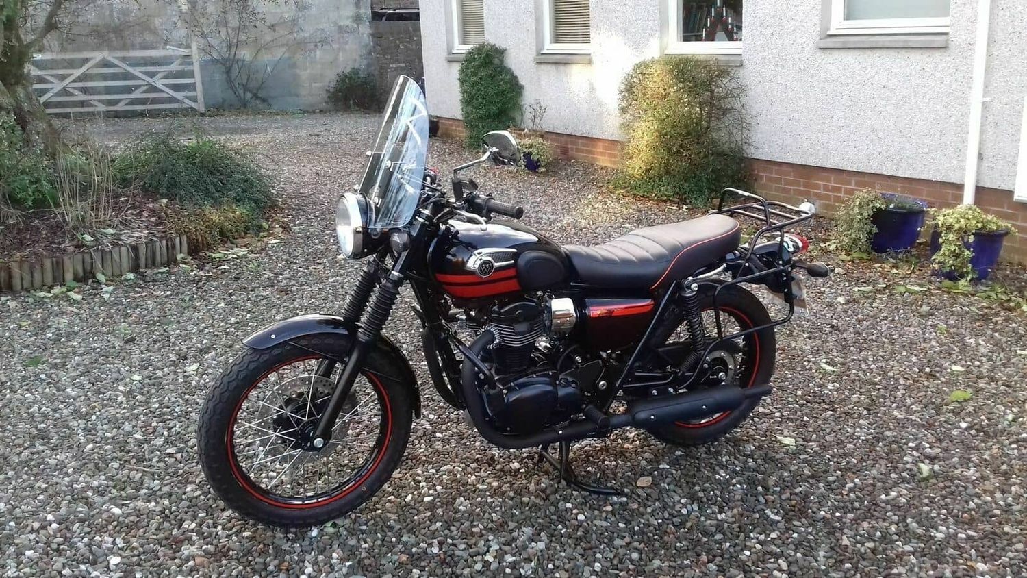 Hepco&Becker Komplettträgerset  schwarz für Kawasaki W 650 (1999-2006)/W 800 (2011-2016)