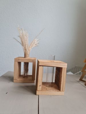 Vaasje voor bloemen, droogbloemen Vaasje voor bloemen, droogbloemen