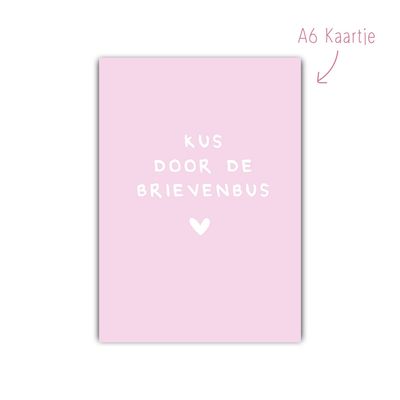 Kaart kus door de brievenbus, roze Kaart kus door de brievenbus, roze