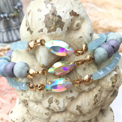 Romantic Vintage Luxurious Blue 5 Piece Stretch Bracelet Set