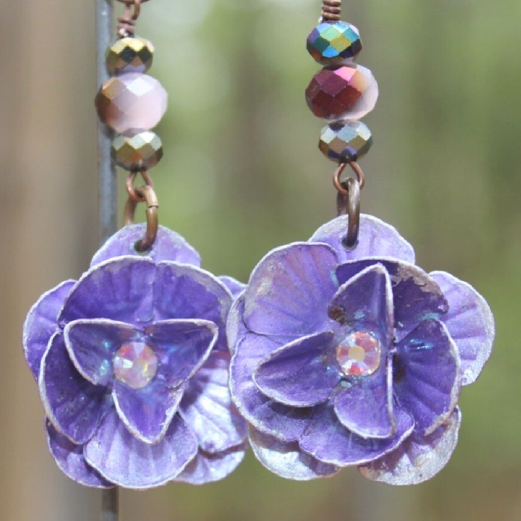 May's Anticipation Metal Flower And Bead Earrings May's Anticipation Metal Flower And Bead Earrings, Color: Purple