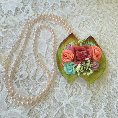 Floral On Leaves Vintage Inspired Necklace