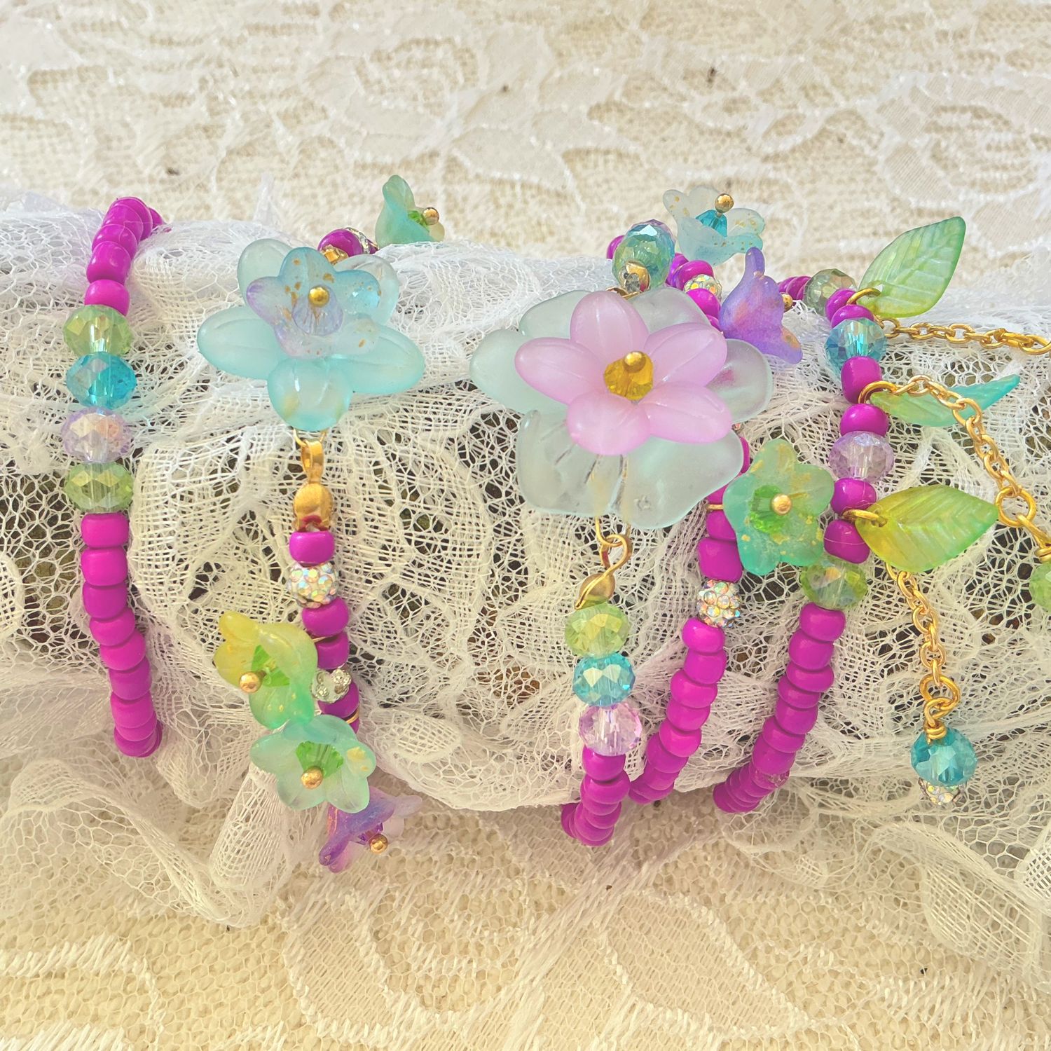 Elegance In Colors 5-Piece Stretch Bracelet Set Elegance In Colors 5-Piece Stretch Bracelet Set