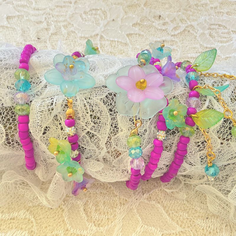 Elegance In Colors 5-Piece Stretch Bracelet Set Elegance In Colors 5-Piece Stretch Bracelet Set