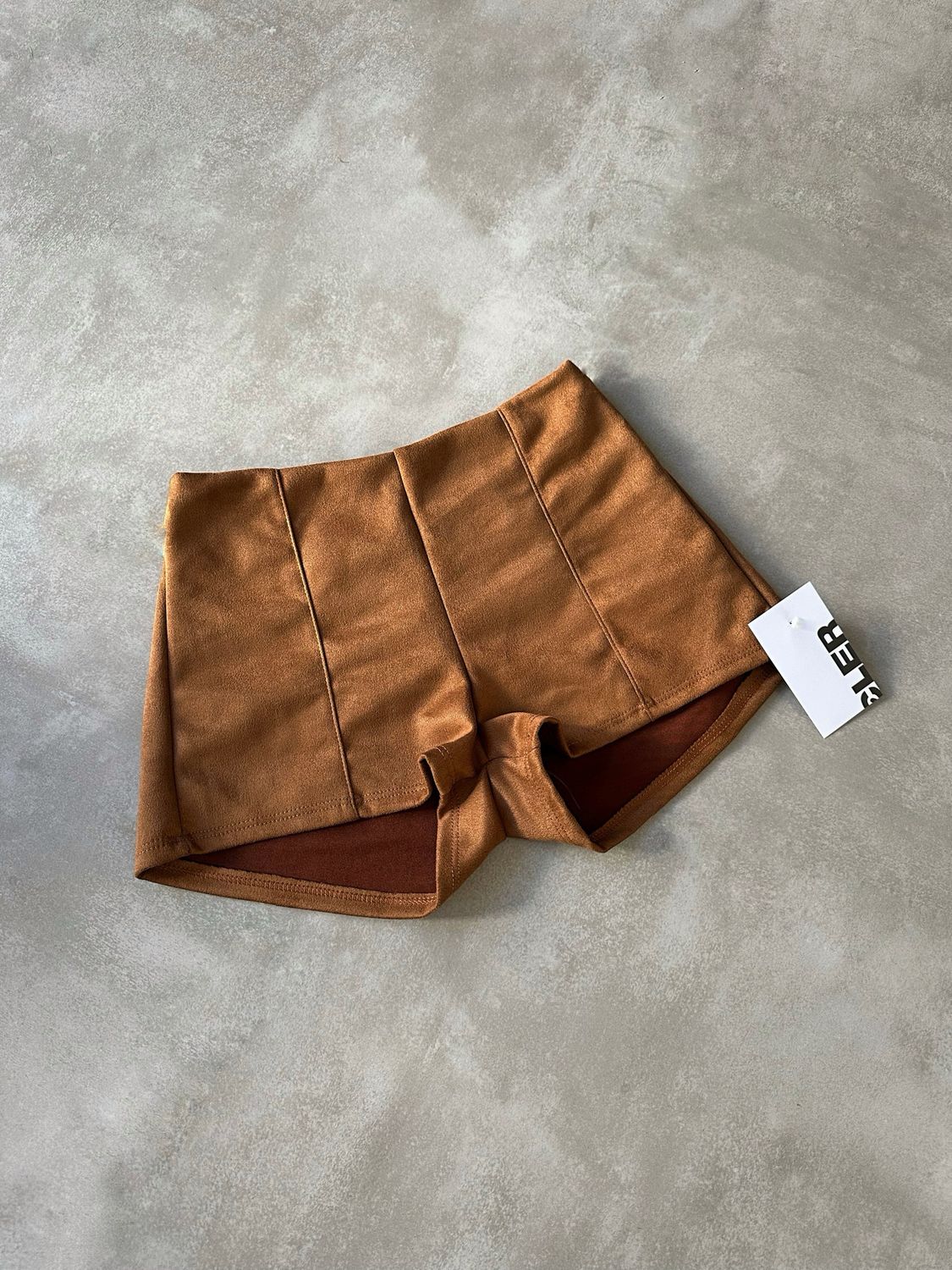 SHORT BELS