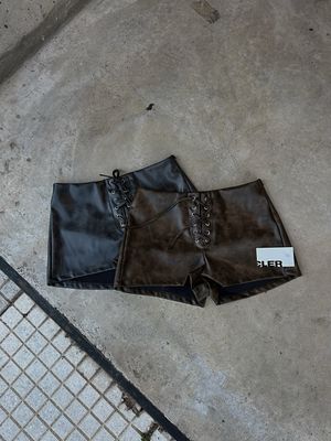 SHORT ICONIC