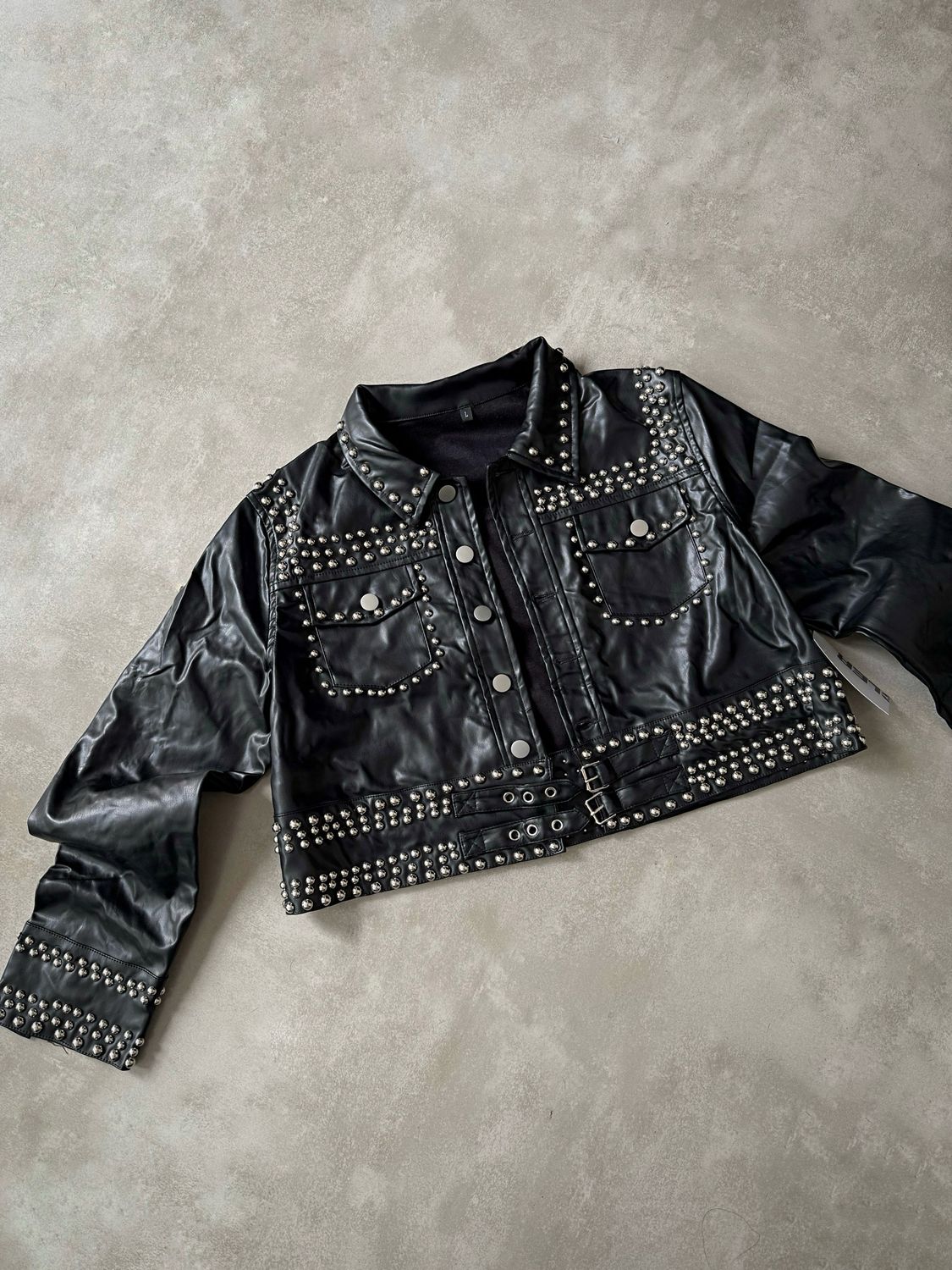 CAMPERA ECOCUERO TACHA