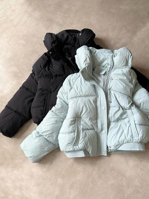 CAMPERA PUFFER CON CAPUCHA