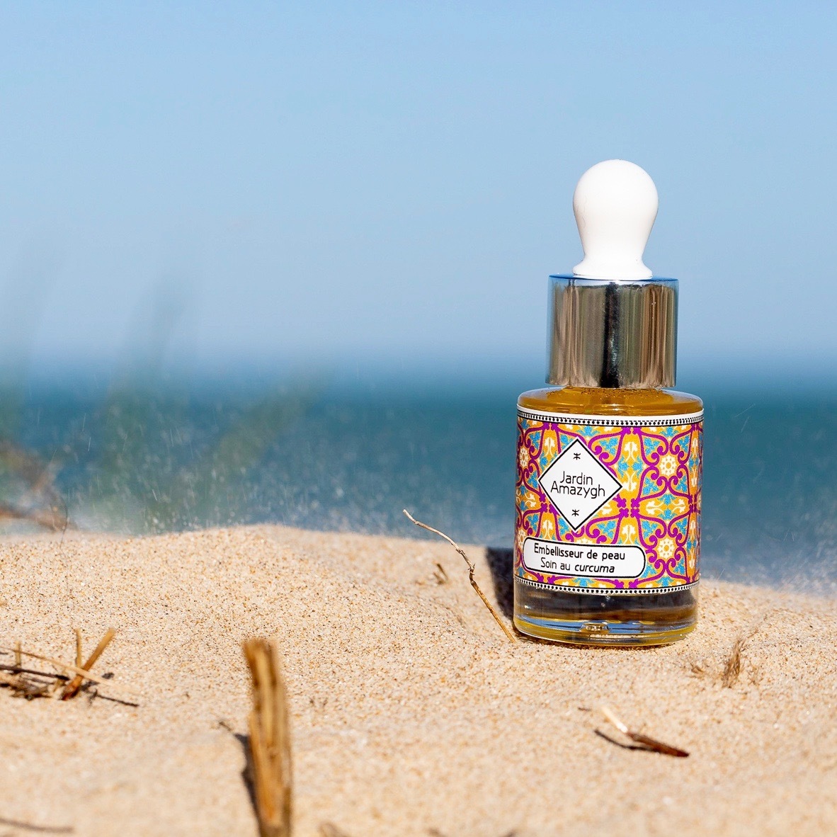 HUILE EMBELLISSEUR DE PEAU SOIN  AU CURCUMA - SOIN VISAGE LUMINEUX