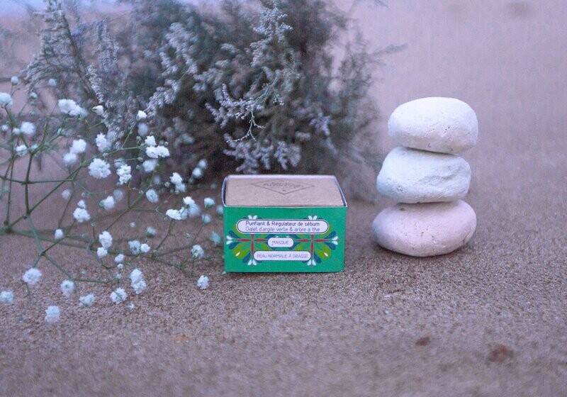 GALET D'ARGILE VERTE ET HUILE ESSENTIELLE DE TEA TREE ET DE LAVANDE