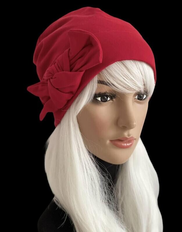HAT WITH SIDE BOW