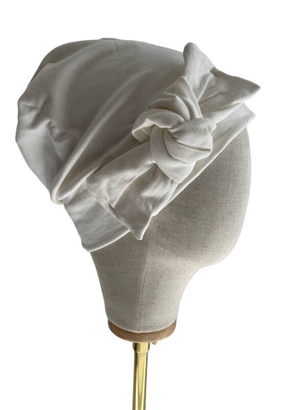 HAT WITH SIDE BOW