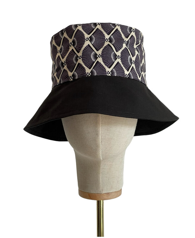 BUCKET HAT
