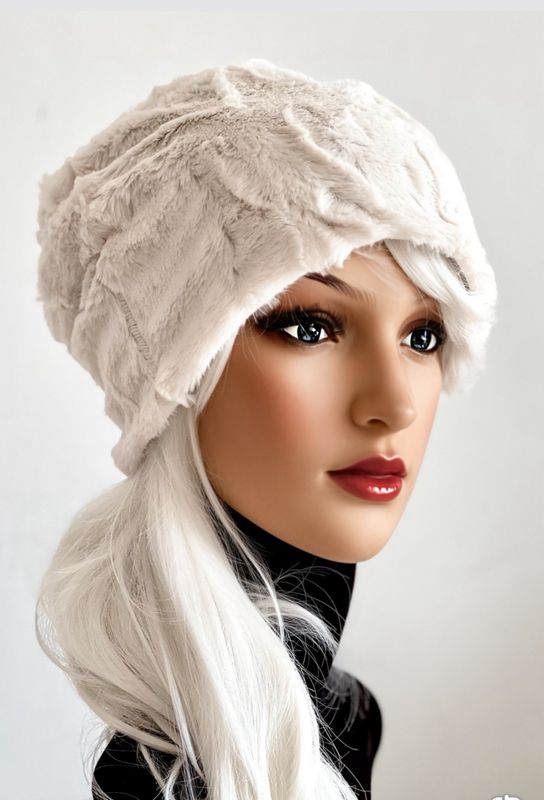 CAPPELLO PELLICCIA ECOLOGICA