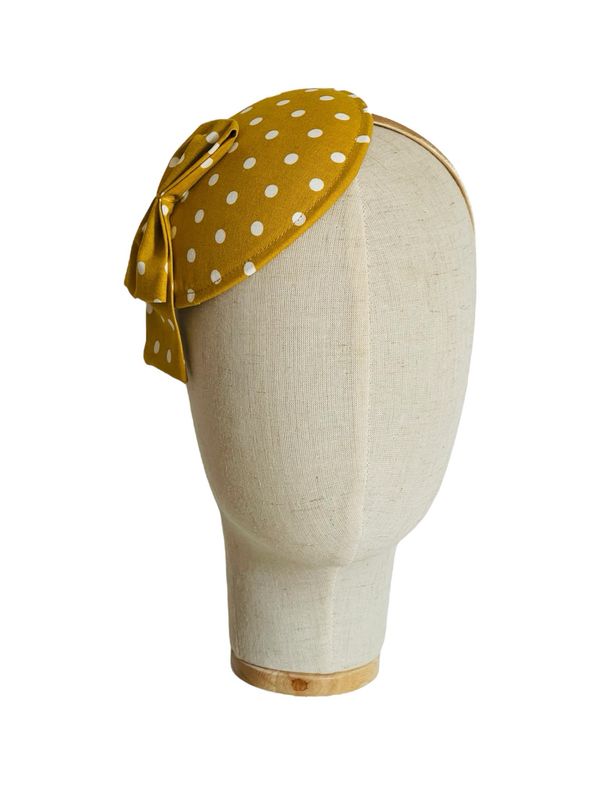 FASCINATOR