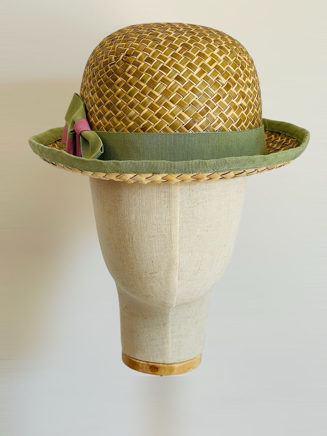 Bombshell hat