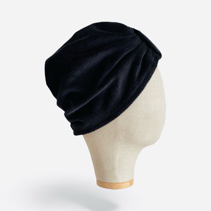 CAPPELLO A TURBANTE ELASTICIZZATO VELLUTO A COSTE NERO