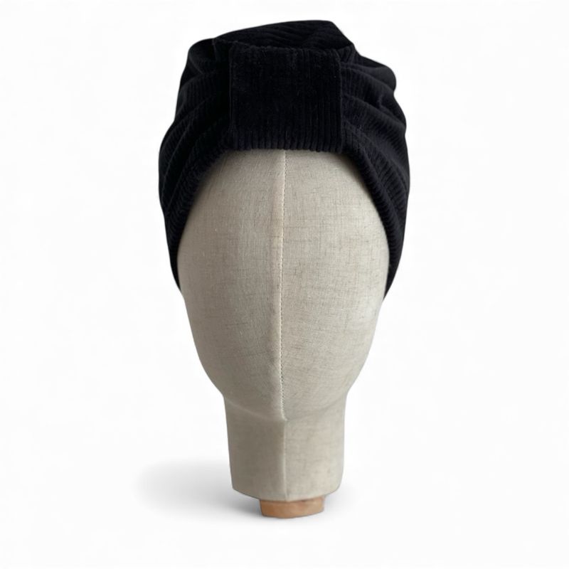 CAPPELLO A TURBANTE ELASTICIZZATO VELLUTO A COSTE NERO
