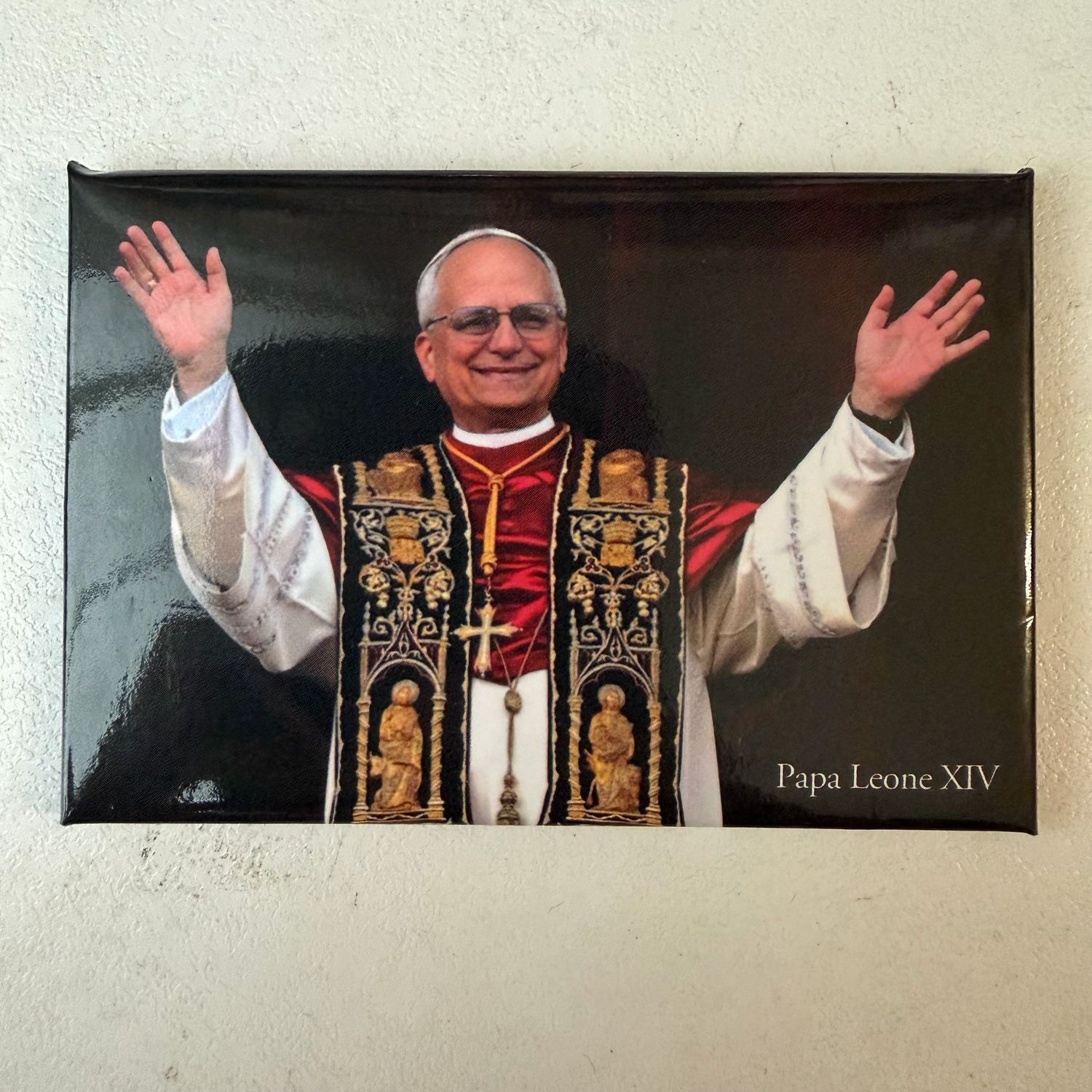 Magnete foto Papa sfondo nero