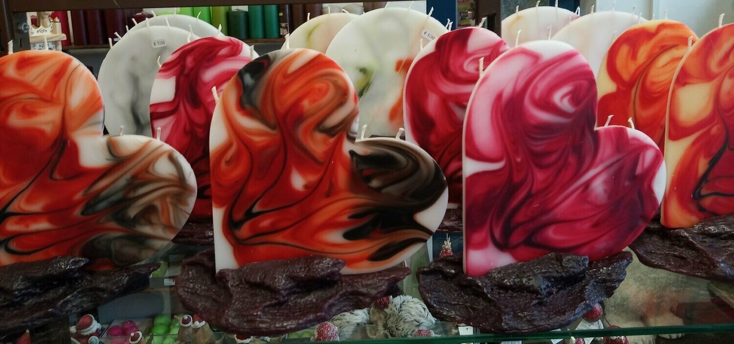 Kerze Herz mit Sockel und 5 Dochten, 23cm.