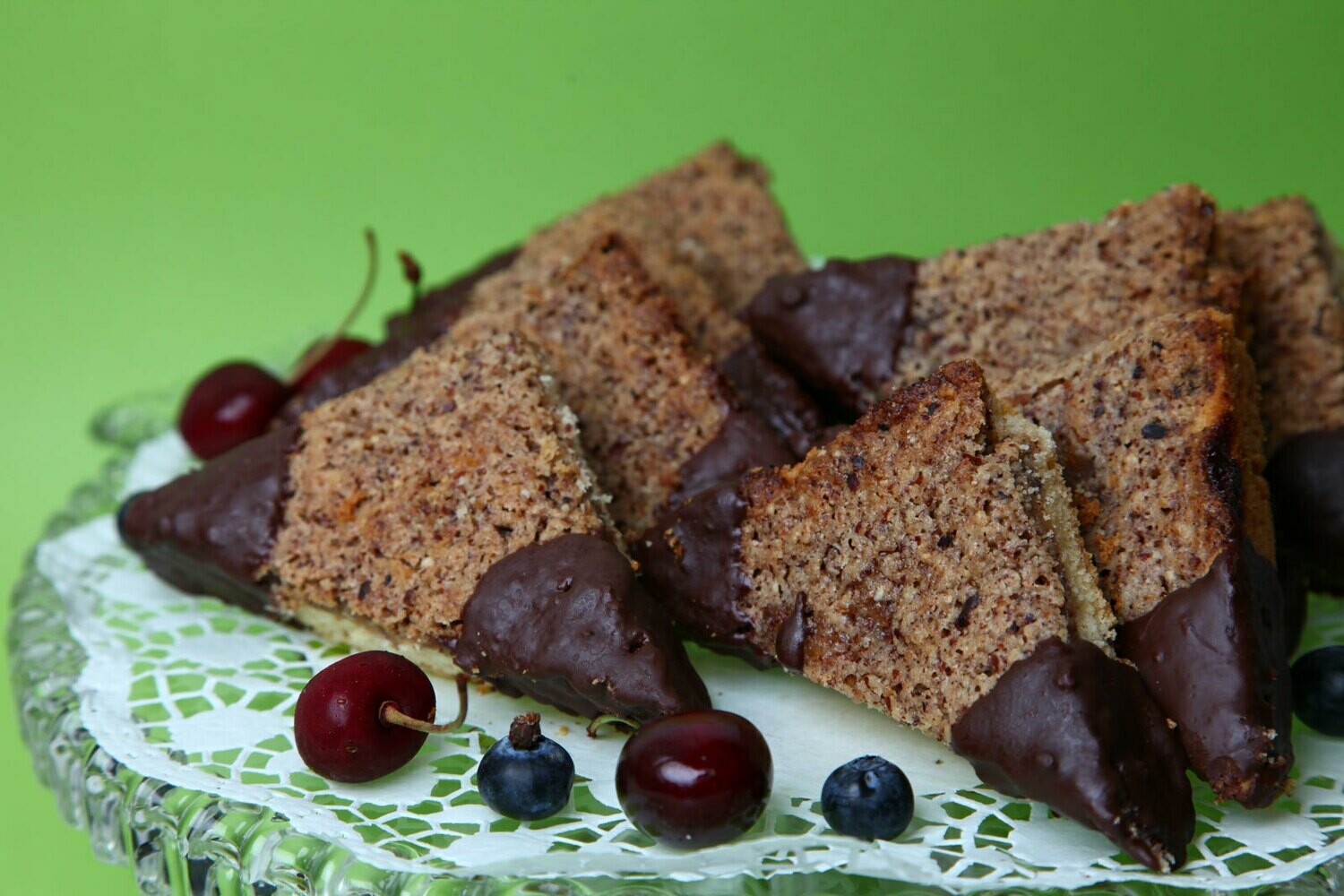 Nussecken klassisch (glutenfrei) - 6 Stück oder 12 Stück