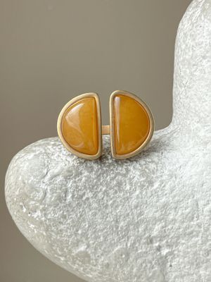 Двойное кольцо с медовым янтарем, размер 18,5