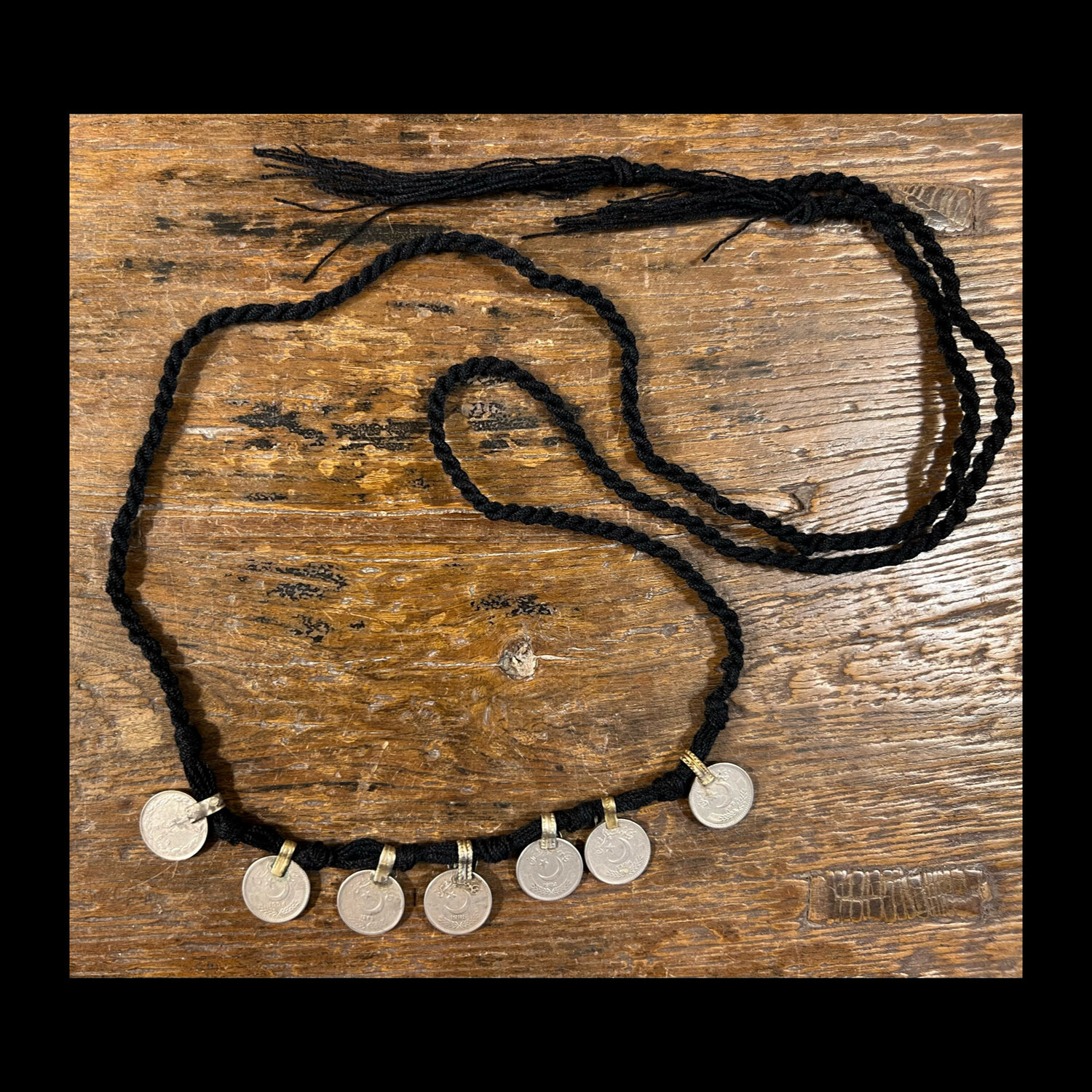 COLLANA MONETE NERA
