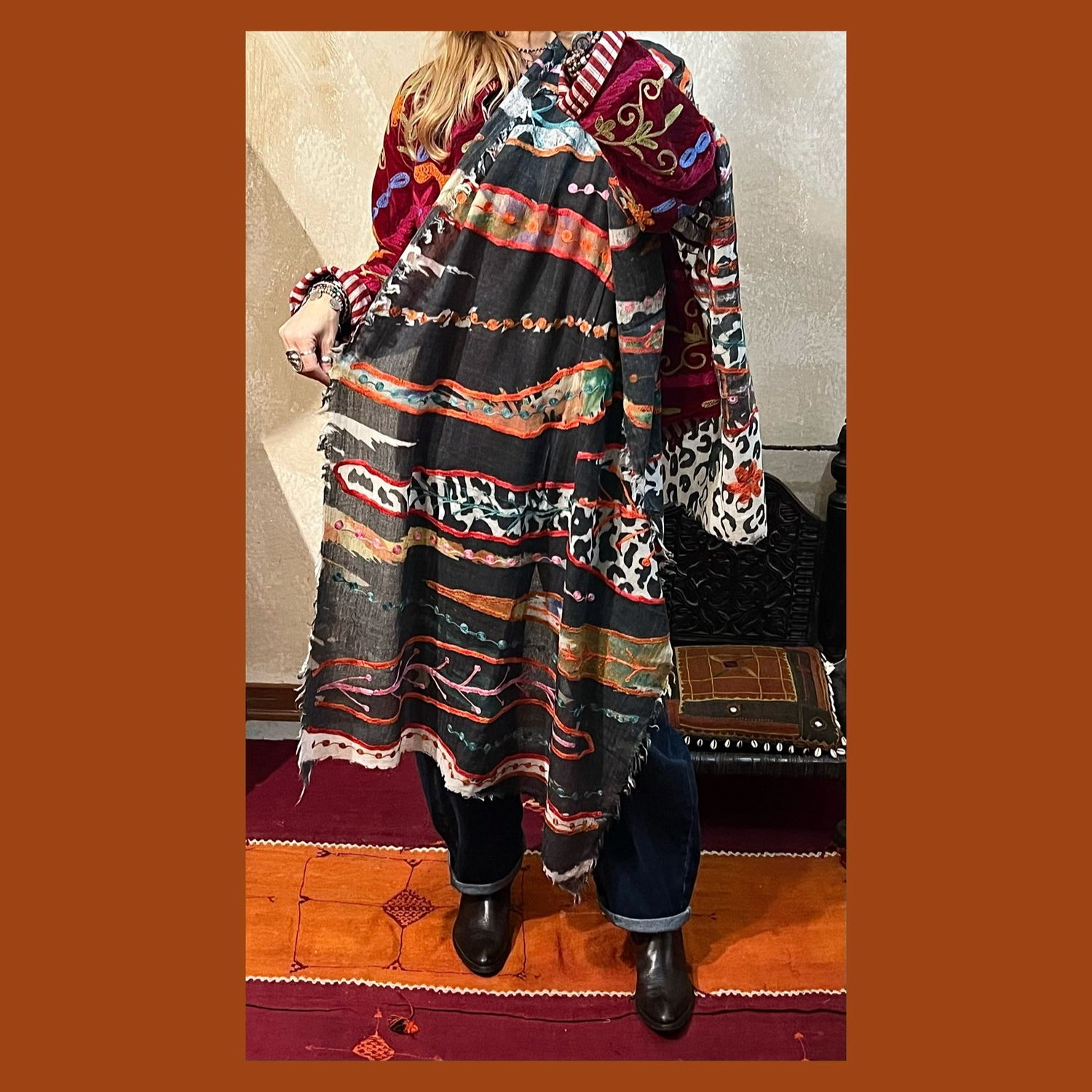 SCIARPA CASHMERE RICAMATA 1