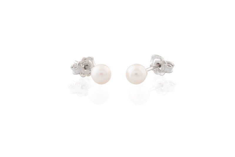 White Gold Pearls Earrings