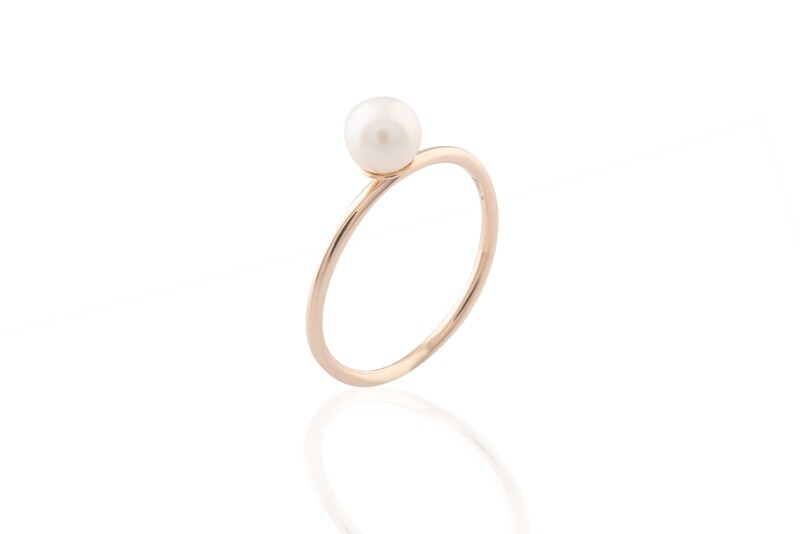 Rose Gold and Pearl Ring