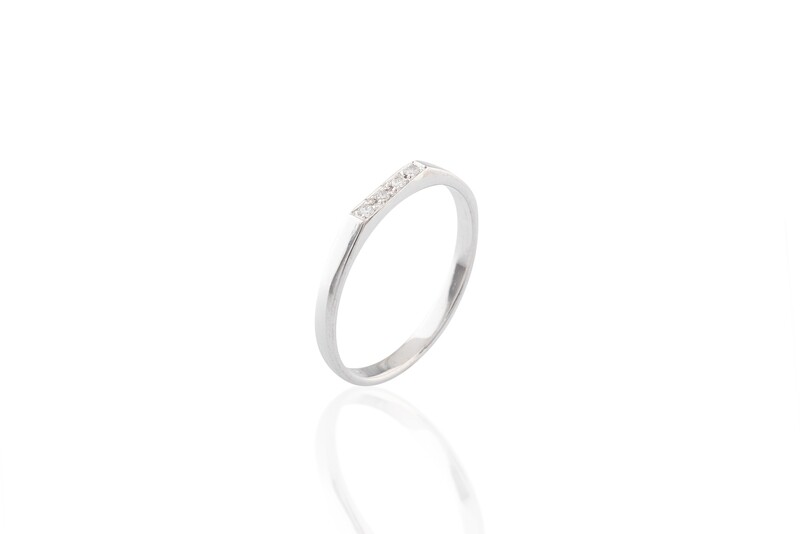Flat Diamonds Ring Flat Diamonds Ring