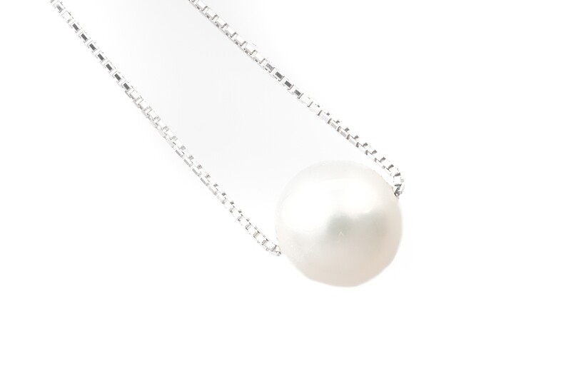 Single Pearl Necklace Single Pearl Necklace