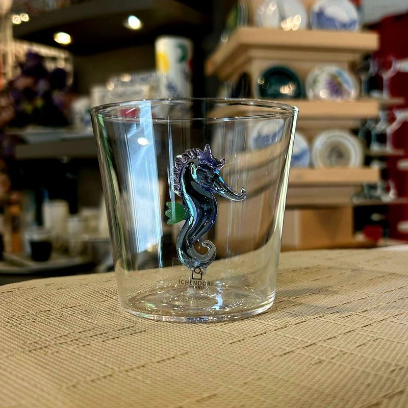 Verre Hippocampe  – Ichendorf  Milano – Design par Alessandra Baldereschi