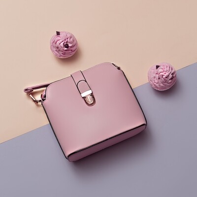 BROWSE HANDBAGS &amp; JEWELLERY