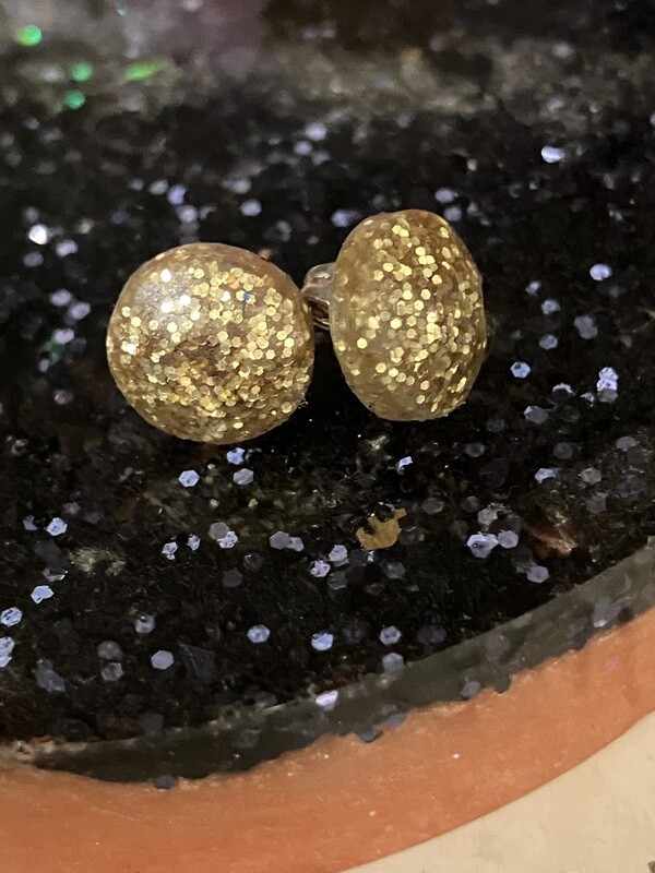 Glamours Gold Glitter Resin Earrings.