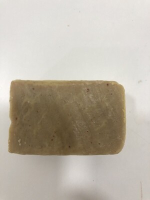 Jabón natural de ortiga, romero, miel y cúrcuma