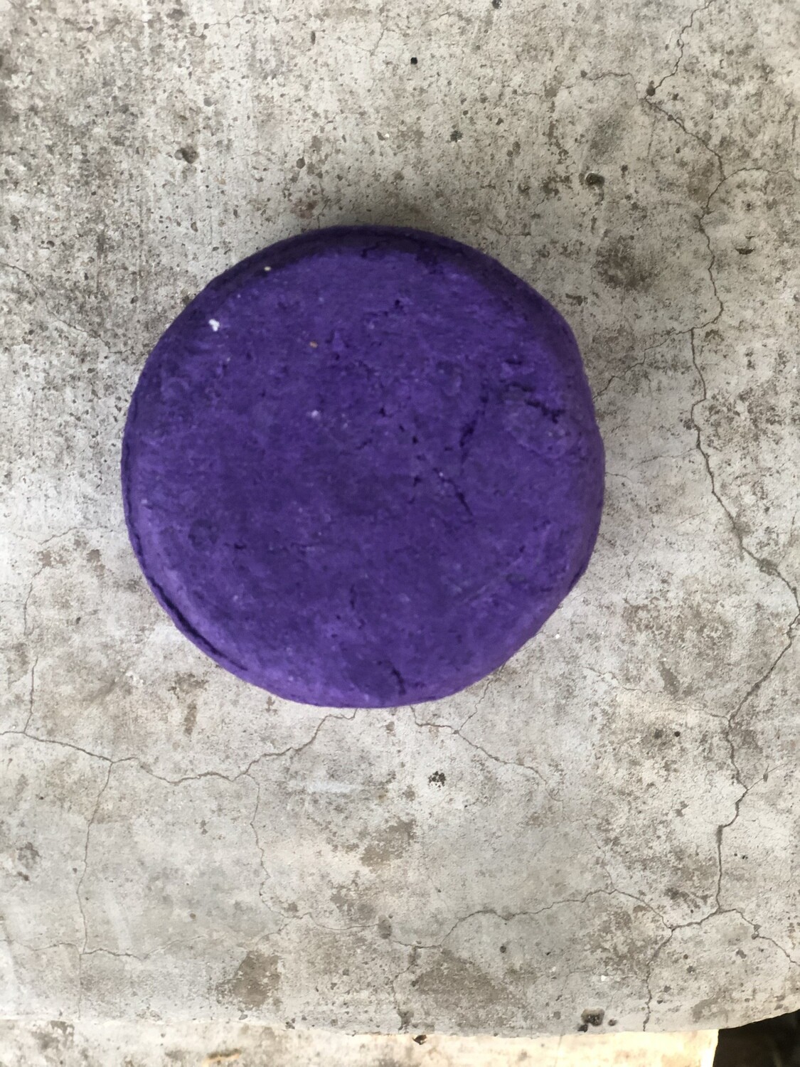 Shampoo sólido natural matizante violeta, ortiga-romero-propóleos