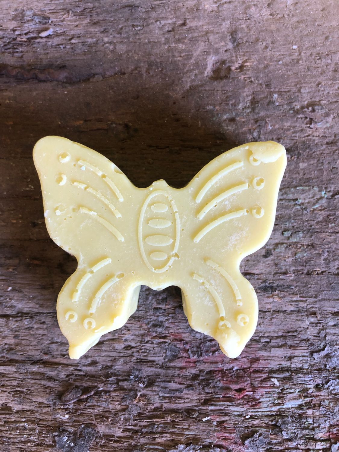 Jabón mariposa amarillo