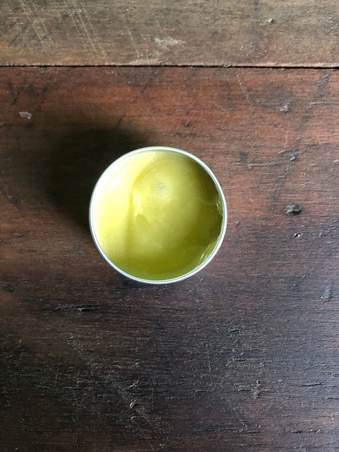 Pomada de árbol del té (Melaleuca alternifolia) Pomada de árbol del té (Melaleuca alternifolia)