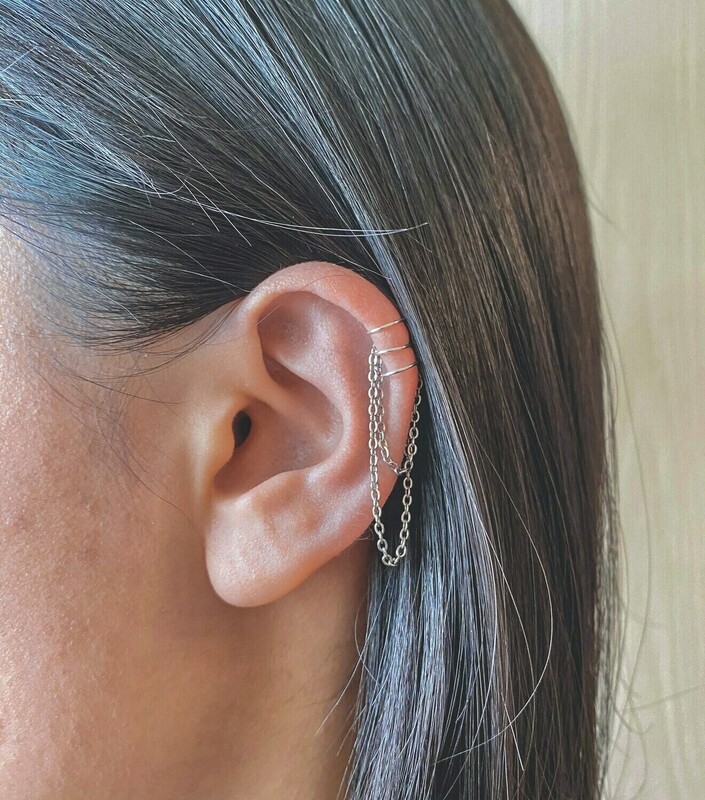 Layered Chain Triple-Band Helix Cuff
