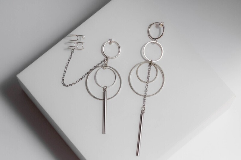 Bold Asymmetrical Set