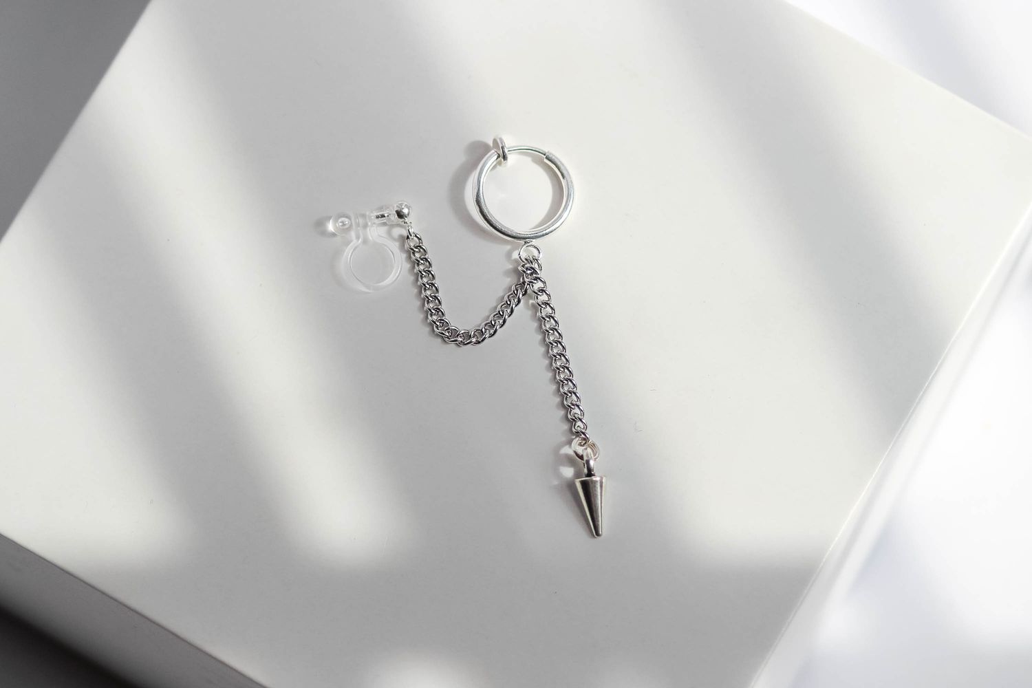 Mini Spike Linked Earring