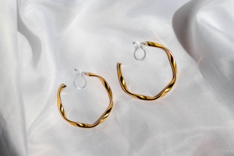 Twisted Hoop Studs