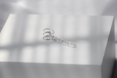 Layered Chain Triple-Band Helix Cuff