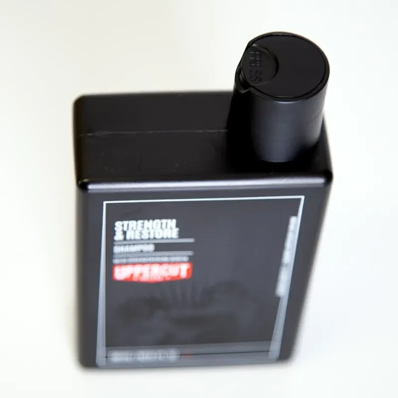 Uppercut Deluxe - Shampoing Strength &amp; Restore (240ml - 8.1oz)